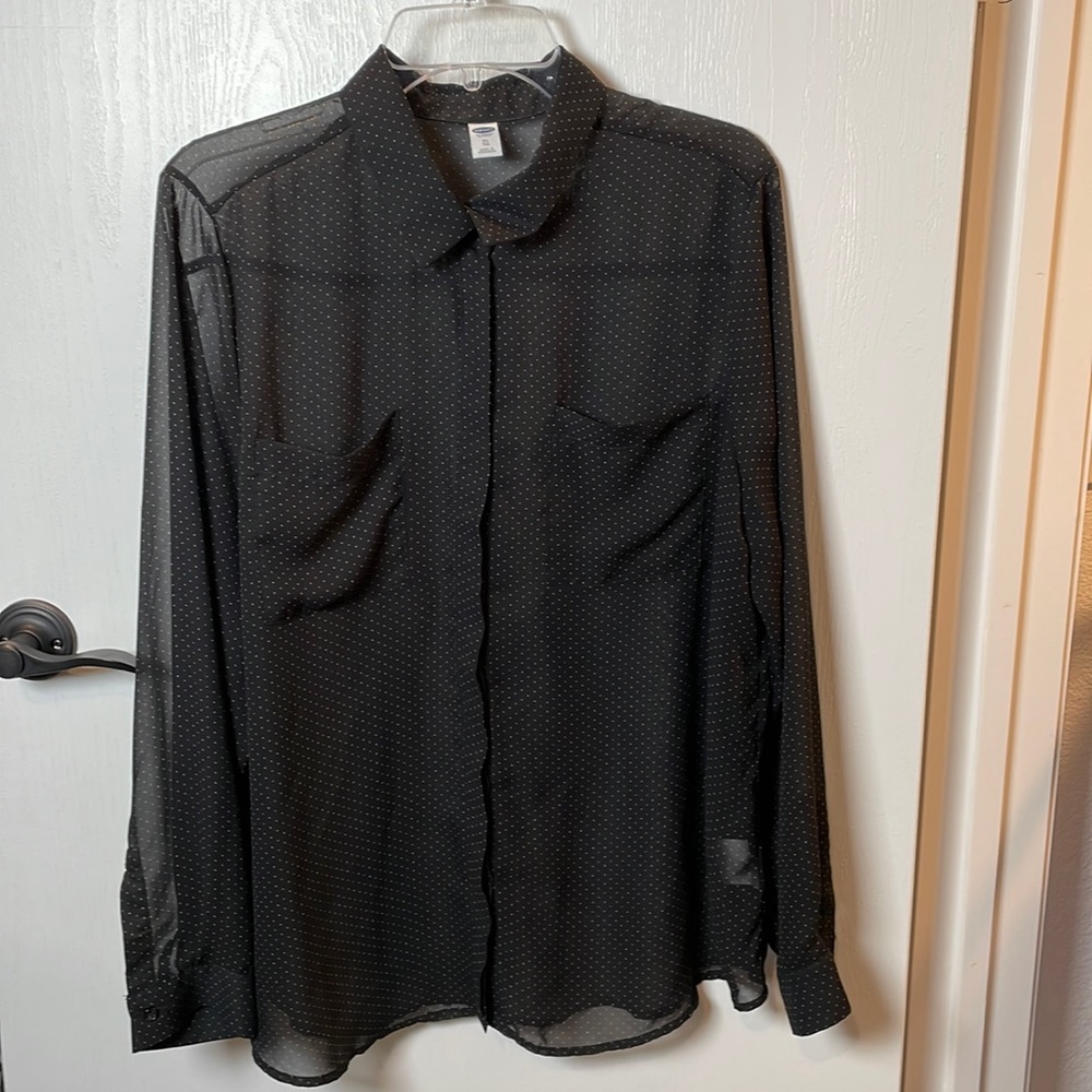 Old Navy polka dot shirt XL